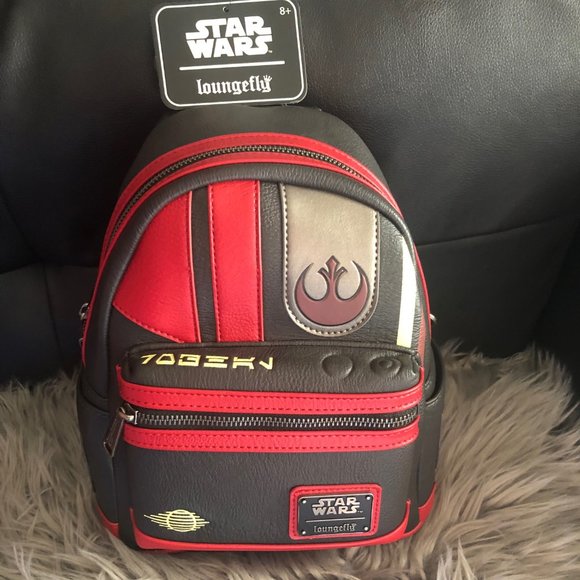 NWT Loungefly Disney Star Wars Jedi Rebel Pilot Poe Dameron Mini Backpack Red - Picture 1 of 4
